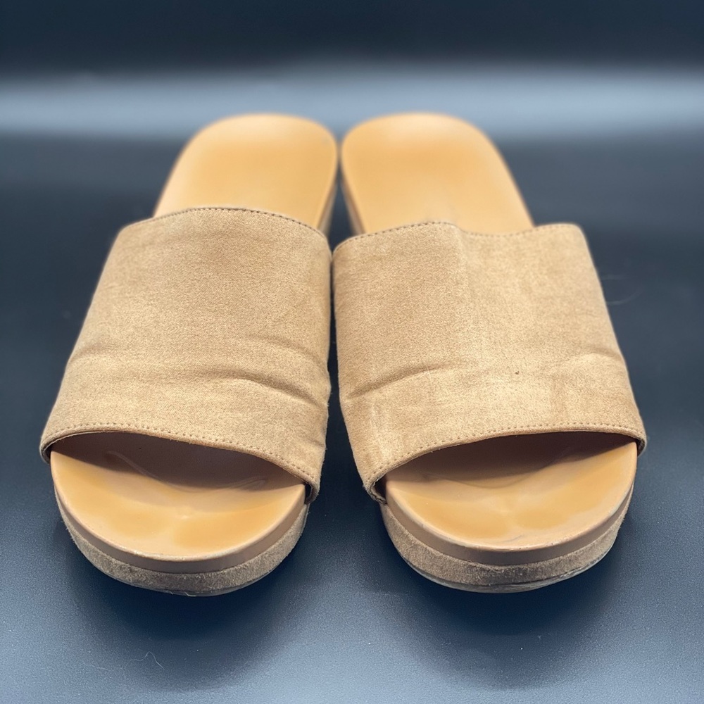 Nude Mules